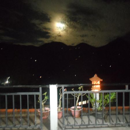 One Homestay And Warung มุนดุก ภายนอก รูปภาพ