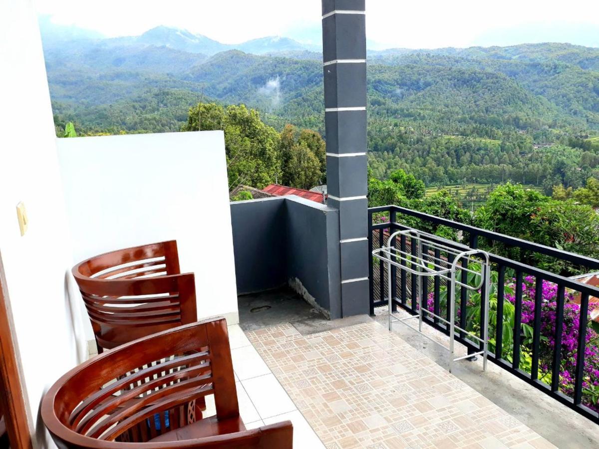 One Homestay And Warung มุนดุก ภายนอก รูปภาพ