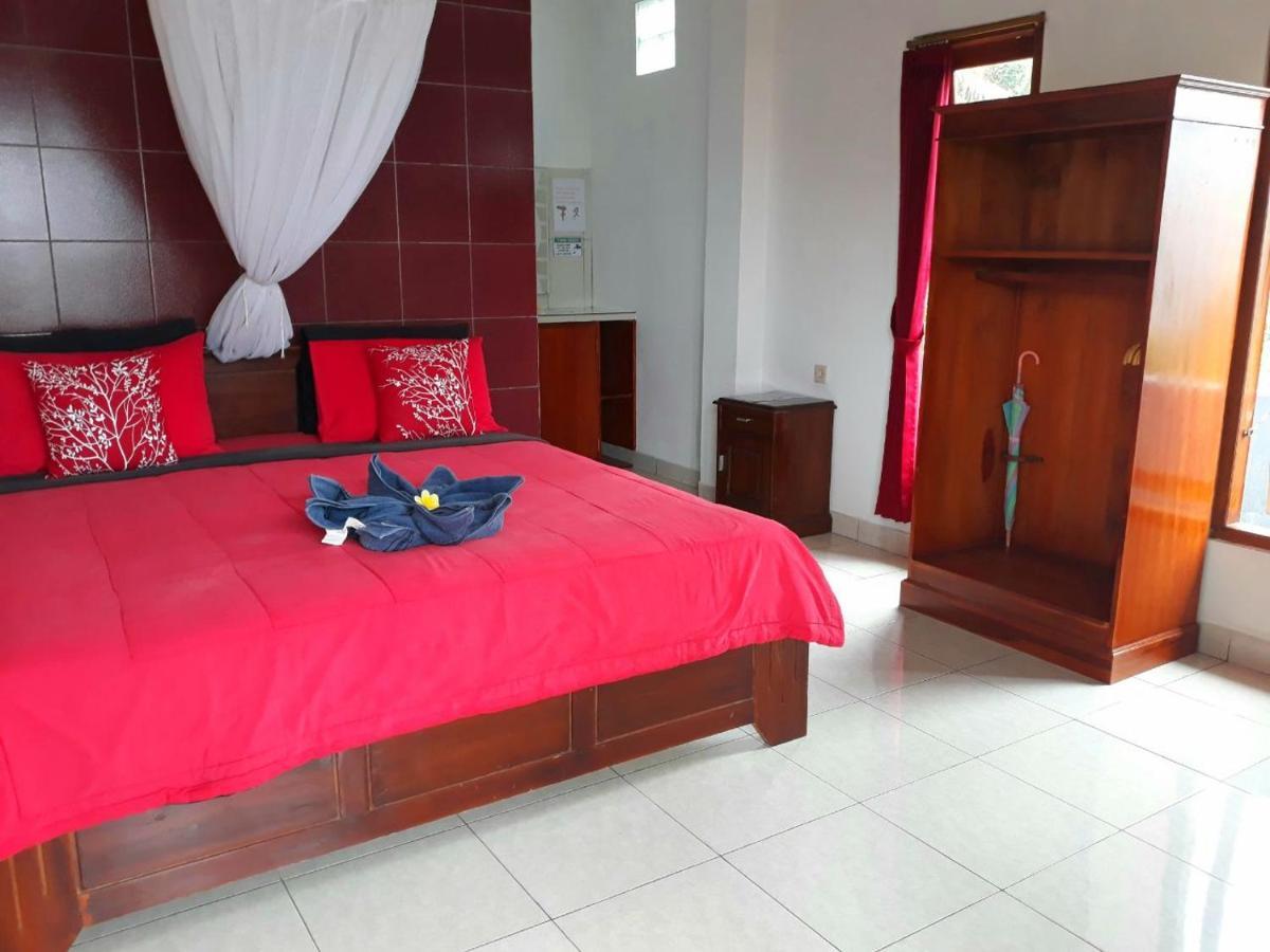 One Homestay And Warung มุนดุก ภายนอก รูปภาพ