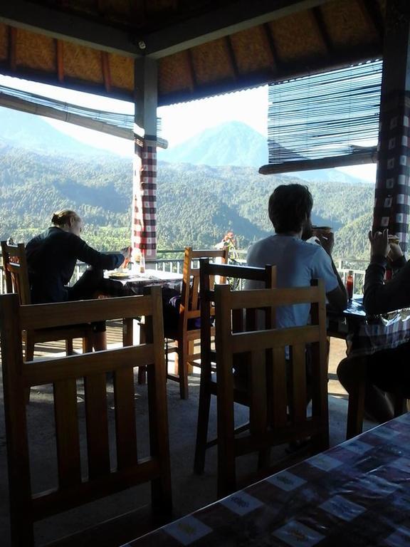 One Homestay And Warung มุนดุก ภายนอก รูปภาพ
