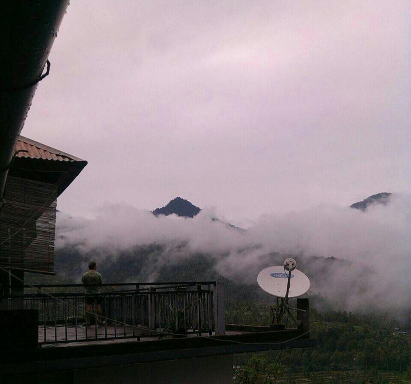 One Homestay And Warung มุนดุก ภายนอก รูปภาพ