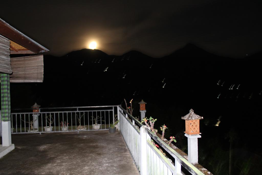 One Homestay And Warung มุนดุก ภายนอก รูปภาพ