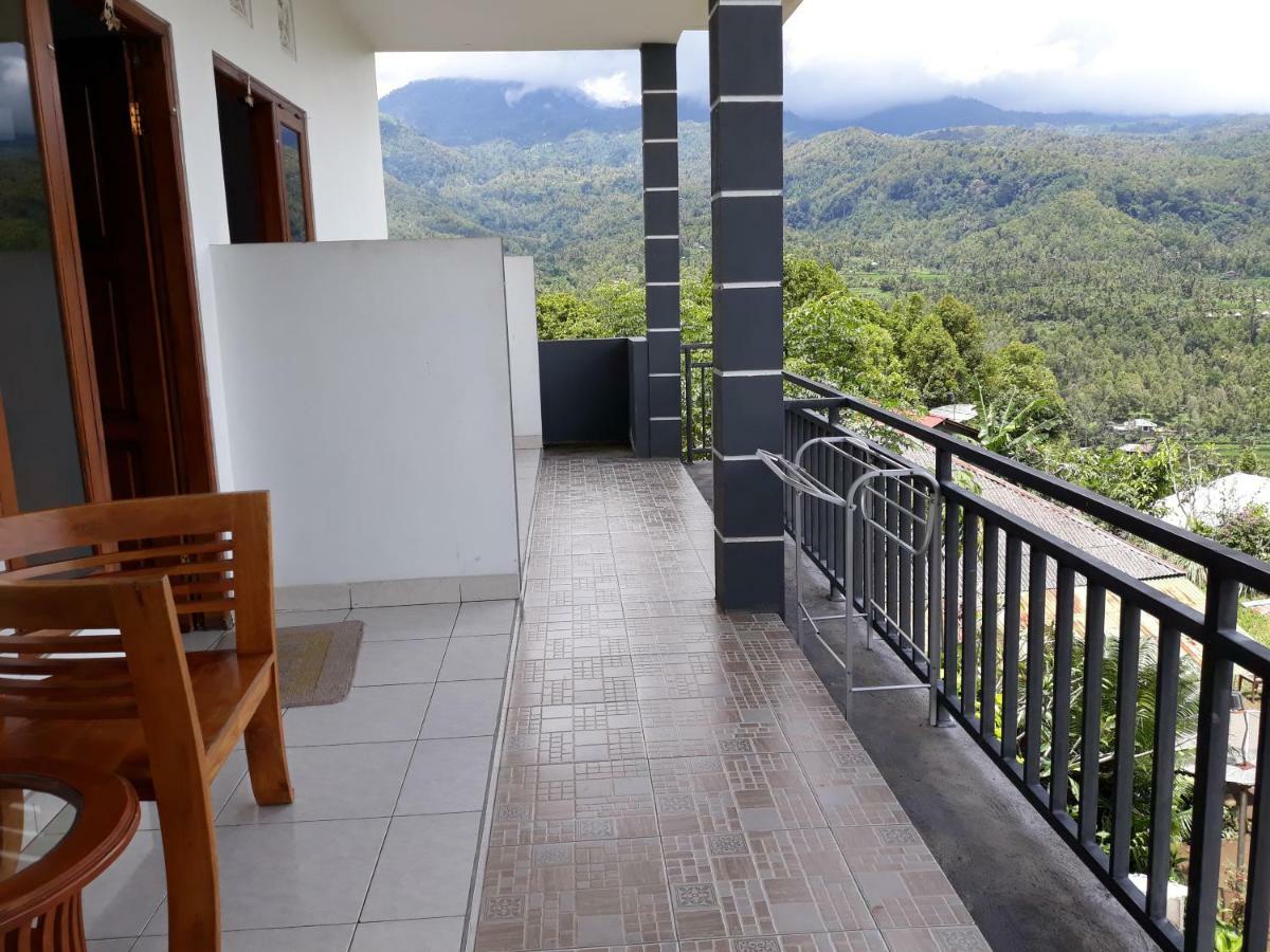 One Homestay And Warung มุนดุก ภายนอก รูปภาพ