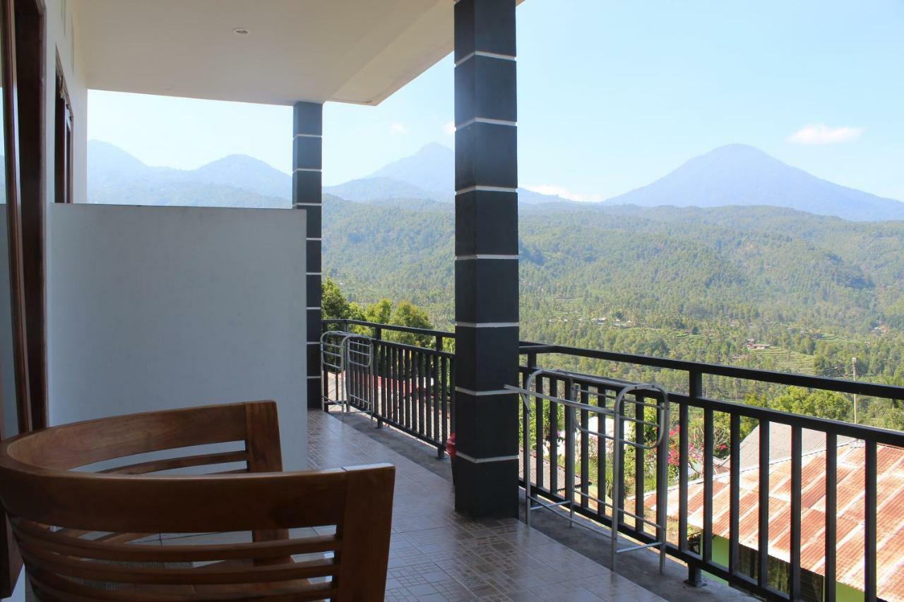 One Homestay And Warung มุนดุก ภายนอก รูปภาพ