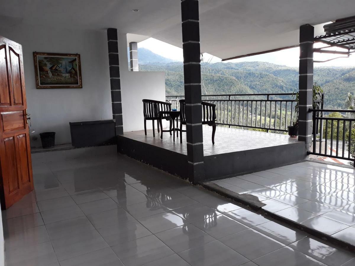 One Homestay And Warung มุนดุก ภายนอก รูปภาพ