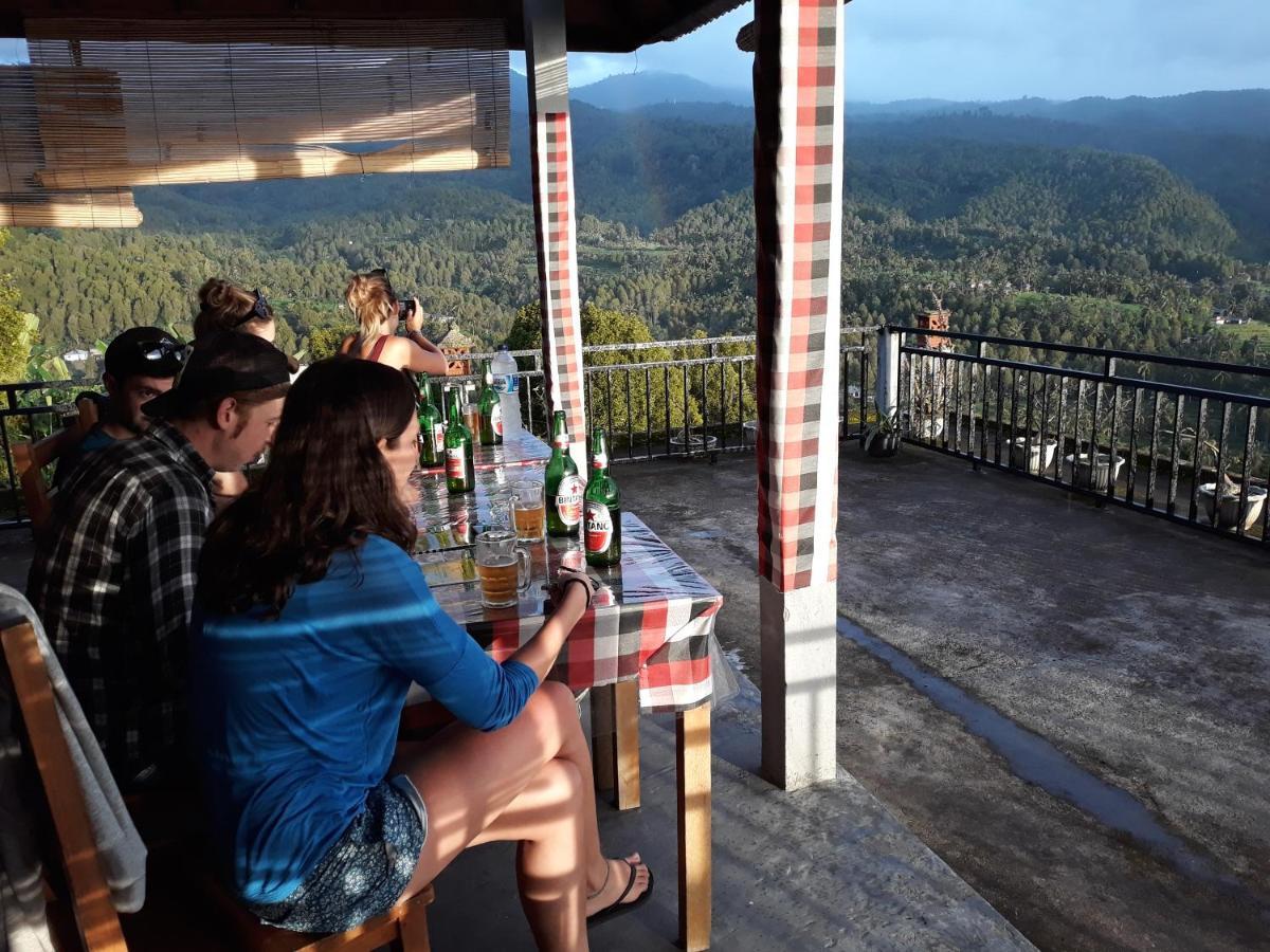 One Homestay And Warung มุนดุก ภายนอก รูปภาพ