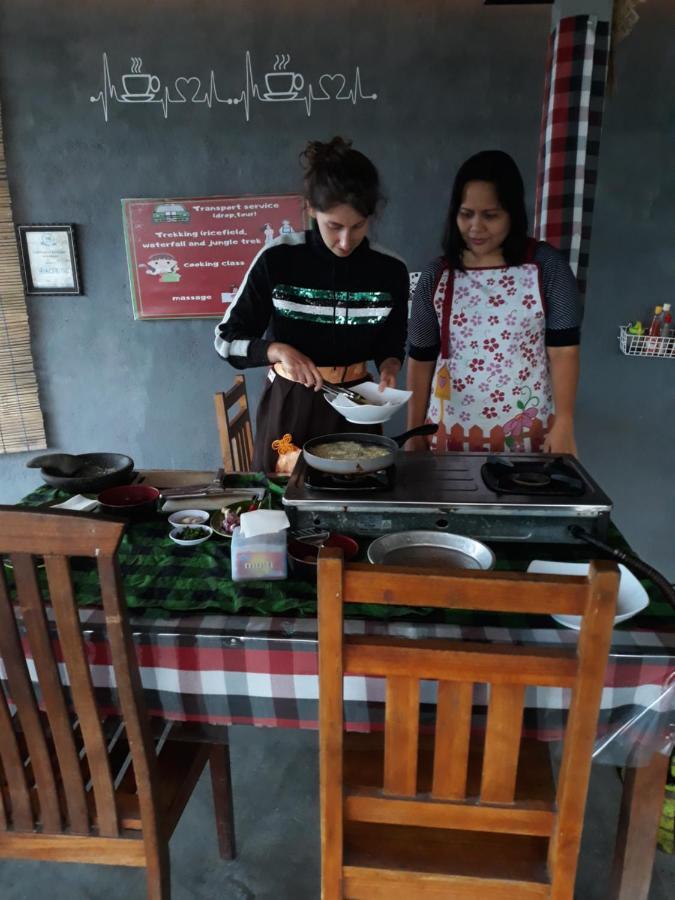 One Homestay And Warung มุนดุก ภายนอก รูปภาพ